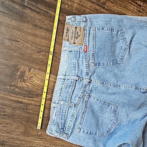 STUNNING 2 WRANGLER STRAIGHT RELAXED LEG JEANS 38 X 32 - Picture 6 of 8